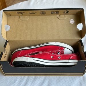 NWT Converse Low Shoes Ballet Red Size 8 Brand New Women’s